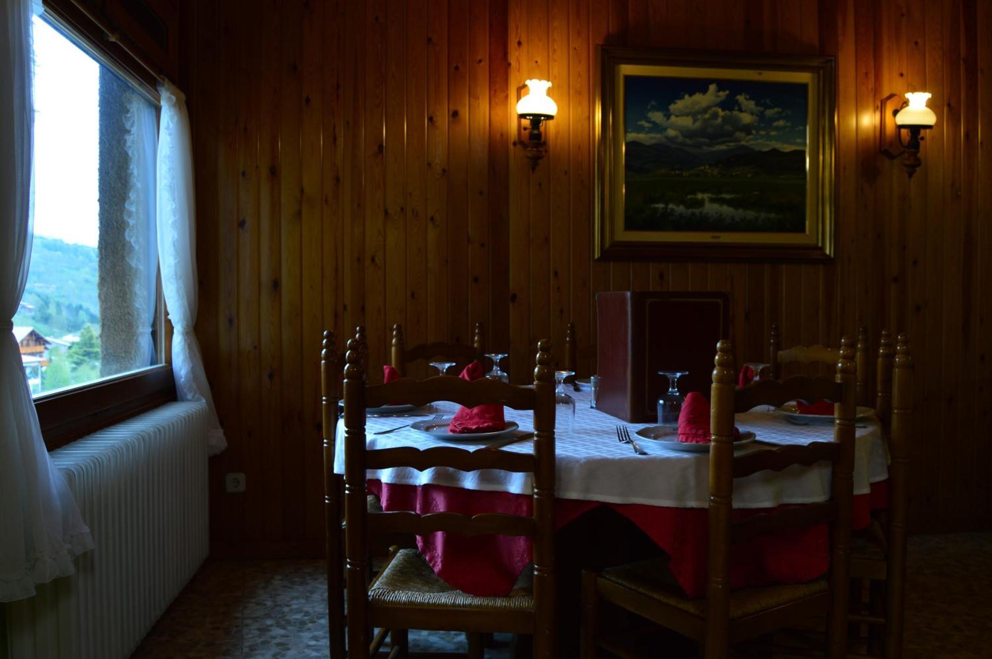Hostal L'Escon Llanars Eksteriør billede