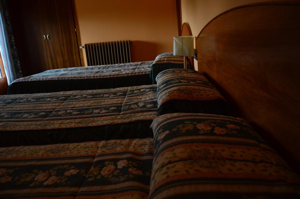 Hostal L'Escon Llanars Eksteriør billede